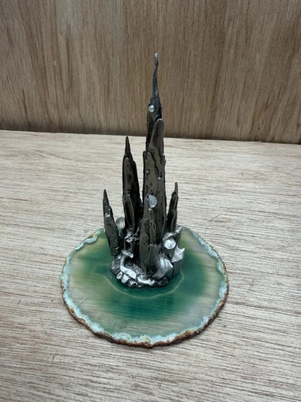 1983 Rawcliffe Pewter Lord of the Rings Castle W/ Five Crystals One Gem